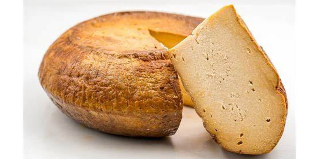 Ricotta Essiccata Siciliana da Grattuggiare: Un Tocco di Tradizione e Gusto